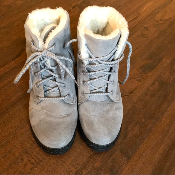 SQL Gray Faux Fur Ankle Booties SZ-7 - Picture 11 of 11